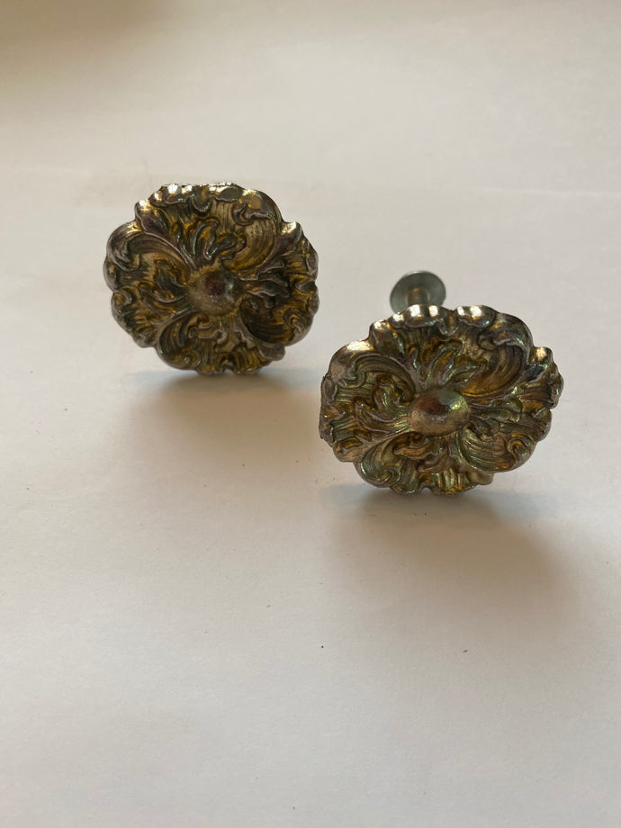 Antique bronze floral knobs
