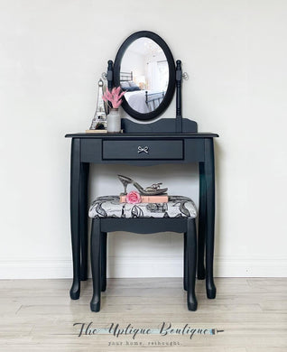 Parisian chic solid wood vanity dressing table